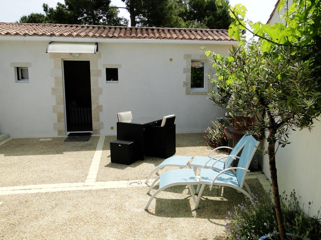 La Petite Maison Sur L'Ile De Re La Flotte Exteriör bild